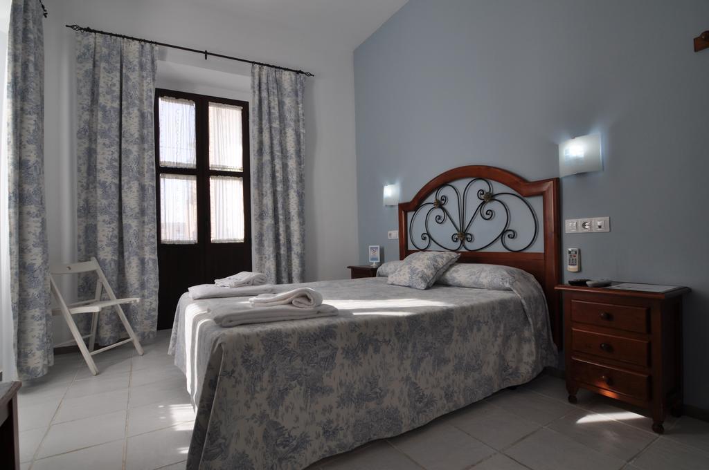 Hostal Azahar Кордова Экстерьер фото